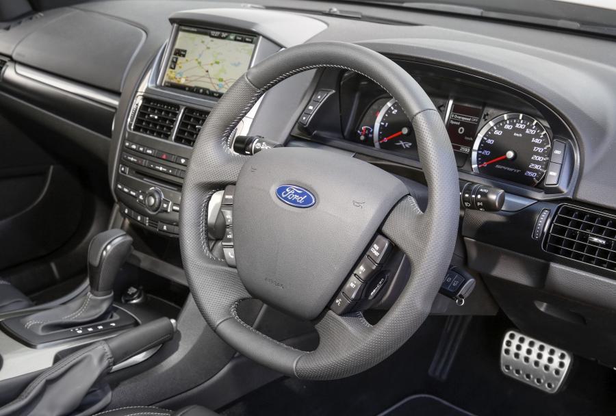 Панель приборов Ford Falcon XR8 Sprint 2016 года  (AU) (фото 41 из 43)